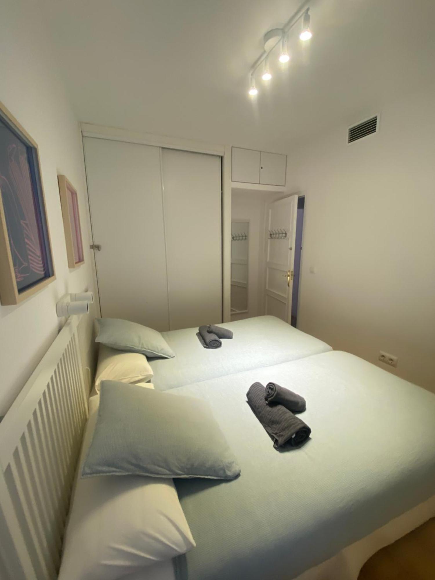 2 Bedroom Virgen De Begona Севилья Экстерьер фото